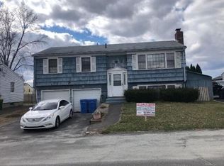 29 Horseshoe Dr, Waterbury, CT 06706