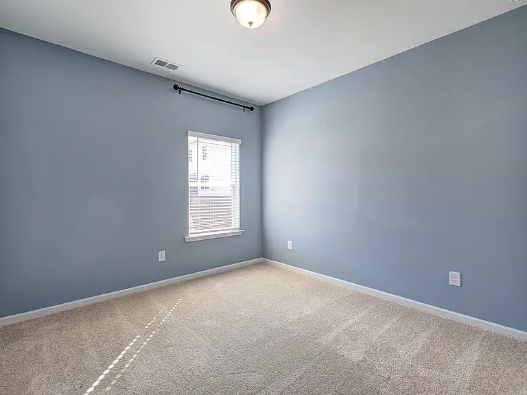 401 Perth Dr — Photo 19