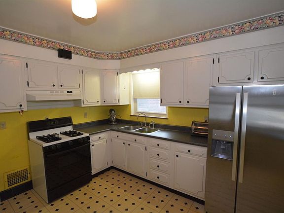 3rd image of 6839 Palmetto St