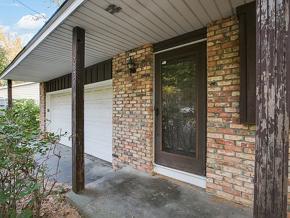 3rd image of 5629 Upper 136th Street Ct