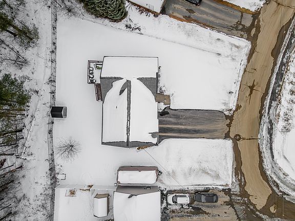 3rd image of 41 Bowdoin Drive