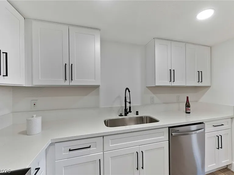 89 E Texas Ave #A — Photo 4