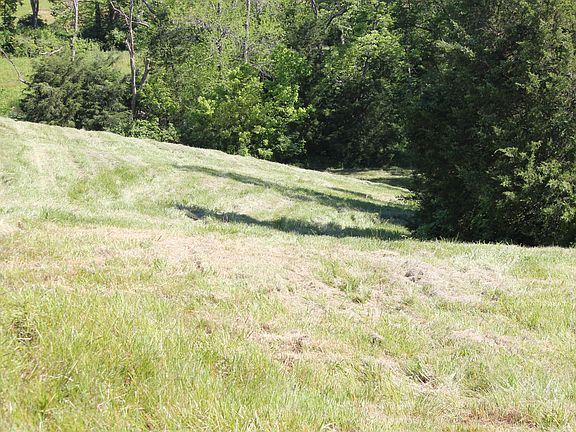 2nd image of 32 Elk Chase Dr