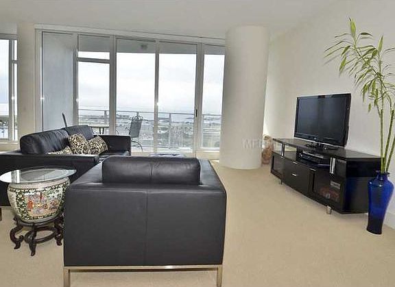 4th image of 175 1st St S APT 1806