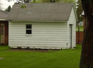 5209 Roscommon St, Burton, MI 48509