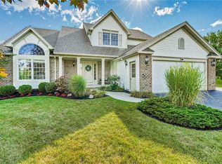 56 Meadows End, Webster, NY 14580