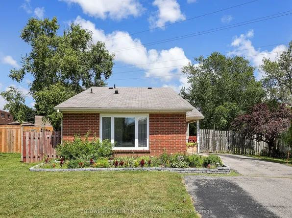 404 Burnley Ct, Oshawa, ON L1G 7G6