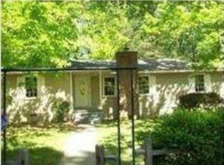 3202 Charleston Dr, Jackson, MS 39212