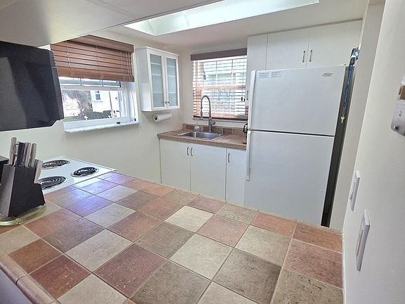 5th image of 311 Waterside Drive