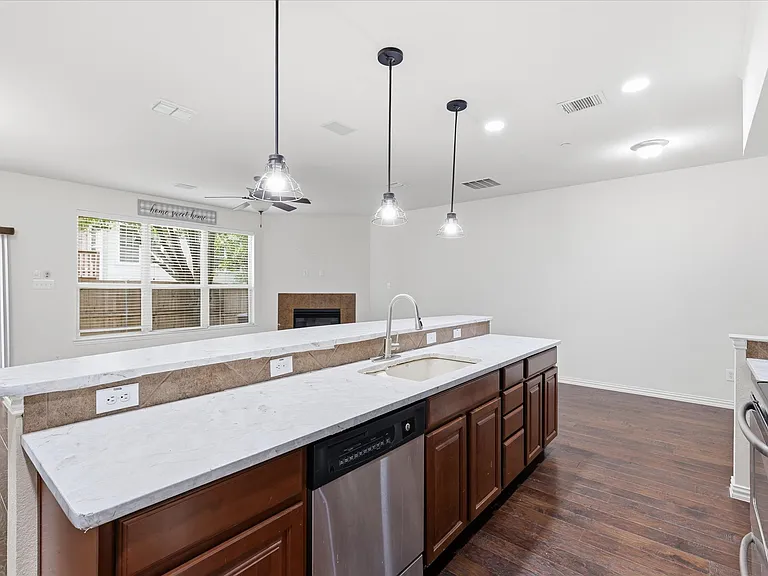 2649 Jacobson Dr — Photo 8