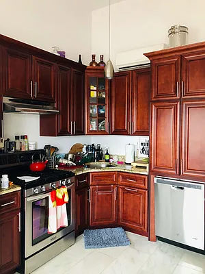 Rented by Steffan Olausson Partridge, LREB | media 26