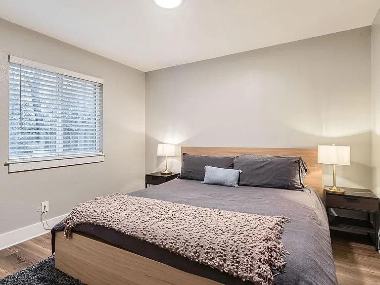 6108 Calmar Cv #B — Photo 16
