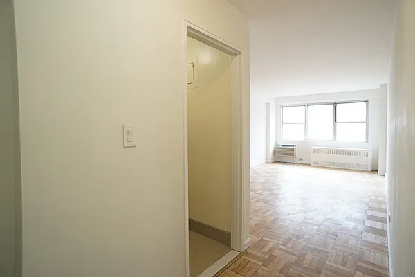 Rented by Citi Habitats | media 10