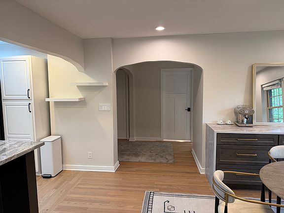 3rd image of 3018 N Main St