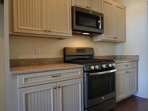 5th image of 3084 Clearmill Dr