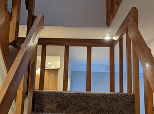 1709 Willow Ct APT B, Urbana, IL 61801