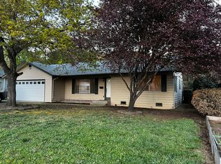 925 NE Croxton Ave, Grants Pass, OR
