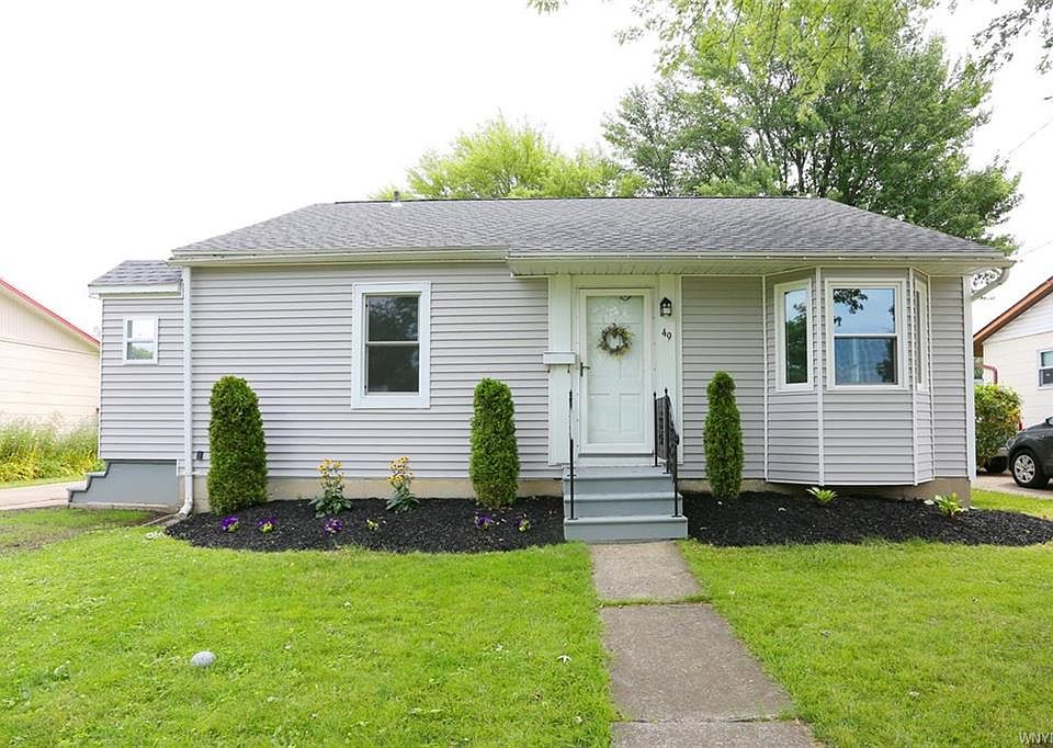 1st image of 49 Bissell Ave
