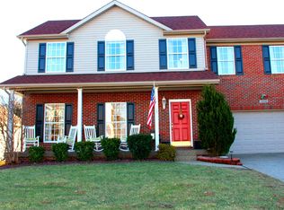 10200 Landwood Dr, Louisville, KY 40291