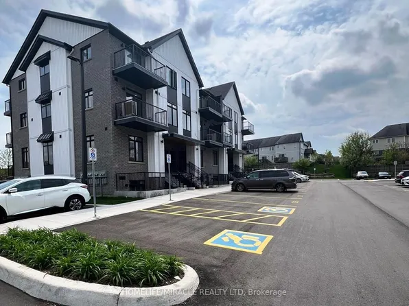 405 Myers Rd #43, Cambridge, ON N1P 0B6