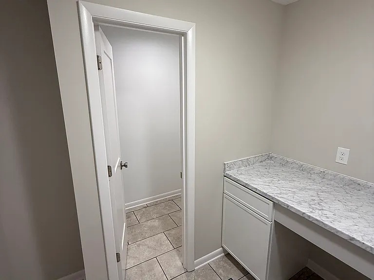 2825 Ridgemont Dr — Photo 7