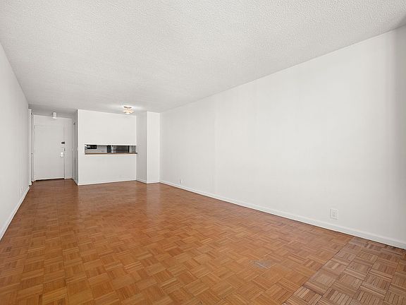 5th image of 225 W 83rd St APT 15J