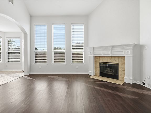5th image of 10202 Fairway Vista Dr