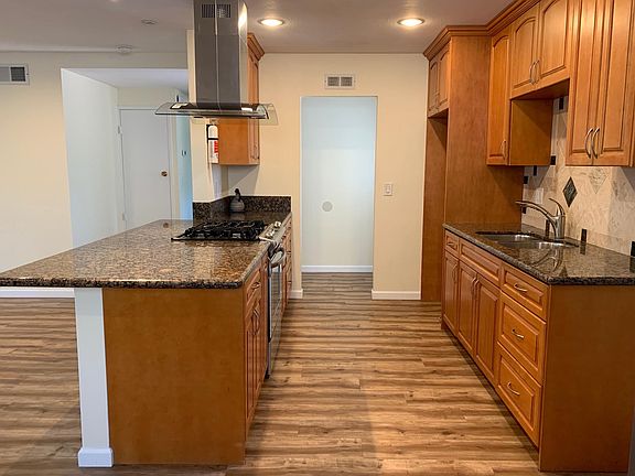 5th image of 7431 Prairie Mound Way