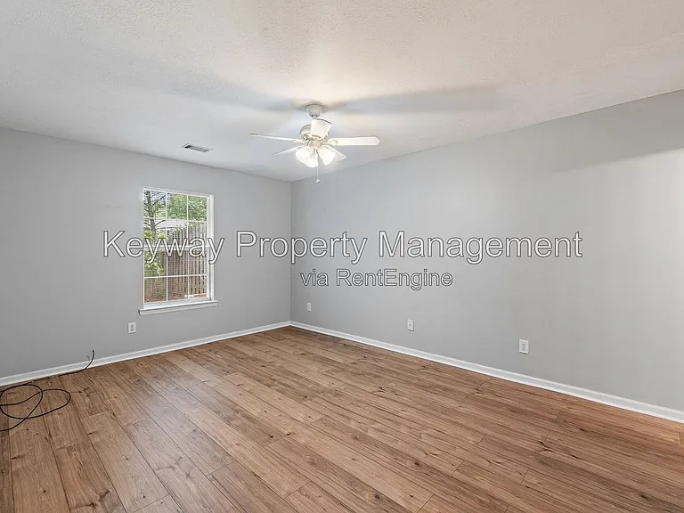 107 Stonington Ln SW — Photo 11