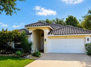 5671 Fountains Dr S, Lake Worth, FL 33467