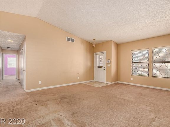 4th image of 7740 Muirfield Dr
