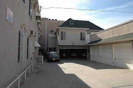 2nd image of 1149 S Westmoreland Ave