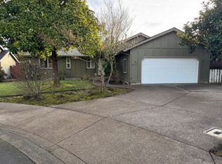 2970 Gilham Rd, Eugene, OR 97408