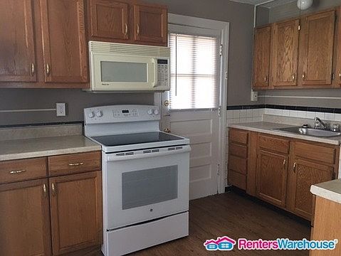 2nd image of 8812 Wiedle Pl
