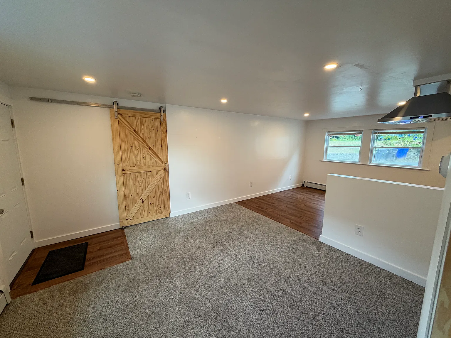 1 bed, 1254 sqft, $1,700 — Photo 2