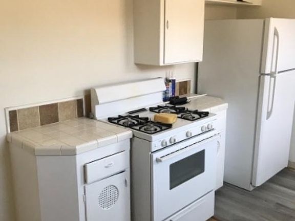 4th image of 1301 N Buena Vista St Unit A