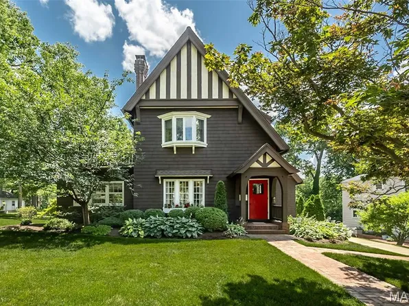 444 Algonquin Pl, Webster Groves, MO 63119