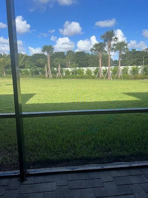 3 bed, 4.0 bath, 3472 sqft, $9,900 — Photo 4