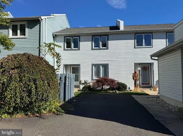 137 Krista Ct, Chalfont, PA 18914