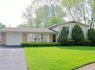 7797 Asbury Cir S, Hanover Park, IL