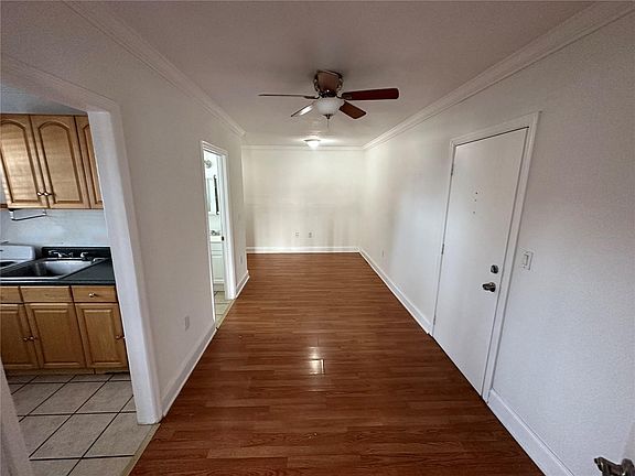 5th image of 7638 Abbott Ave #20