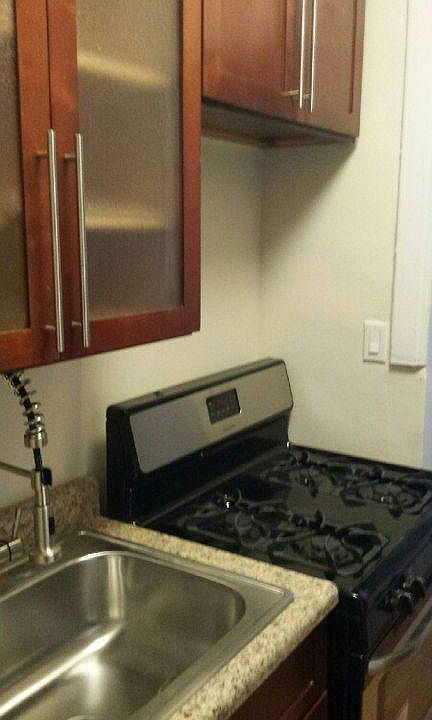 2nd image of 1349 Stratford Ave APT 1G