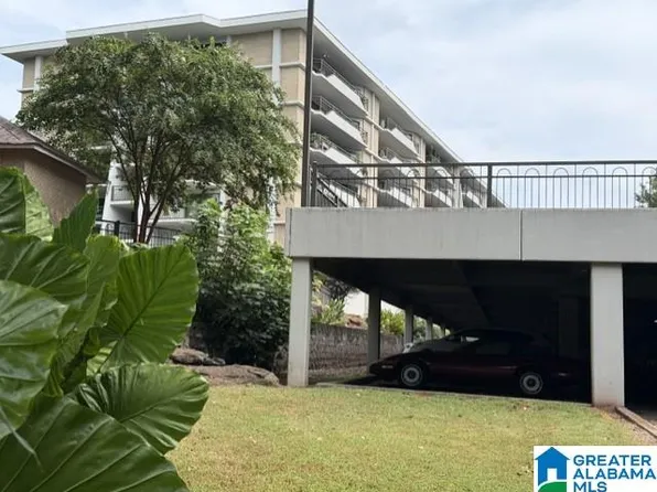1120 Beacon Pkwy E Unit 208, Birmingham, AL 35209