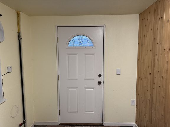 5th image of 122 W Fairview Ave #D