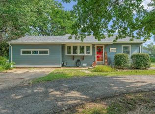 1230 NW Sunset Ln, Topeka, KS 66618