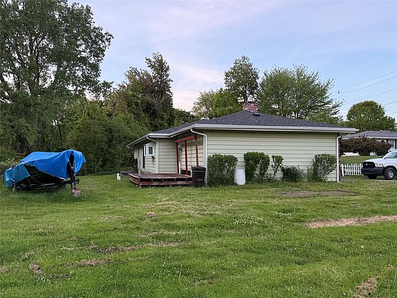 4th image of 168 Evans St