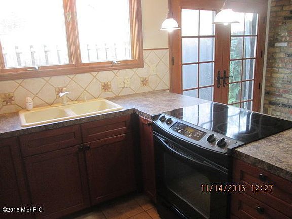 4th image of 2466 Abbington Dr SE #1