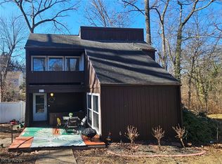 942 Caddo Ave, Akron, OH 44305