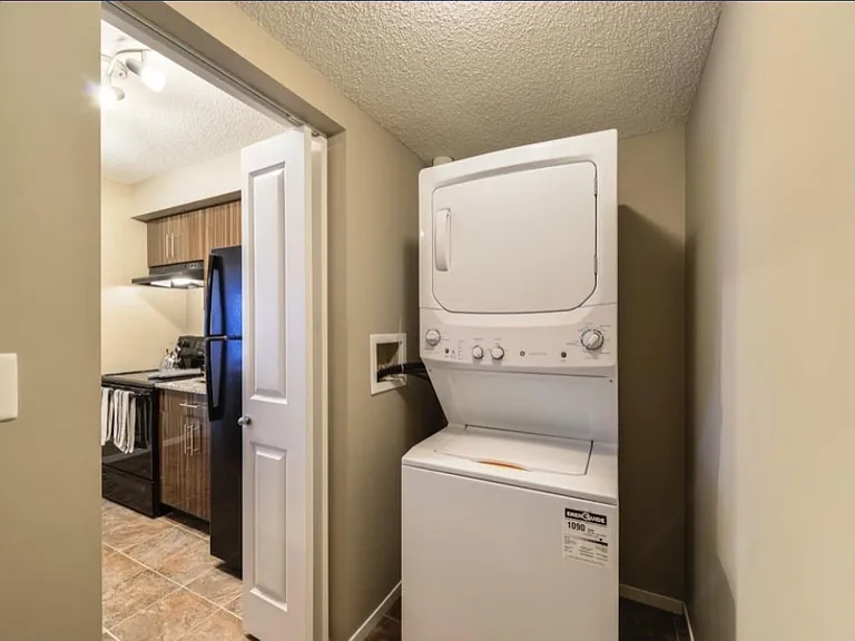 3011 James Mowatt Trl SW — Photo 15