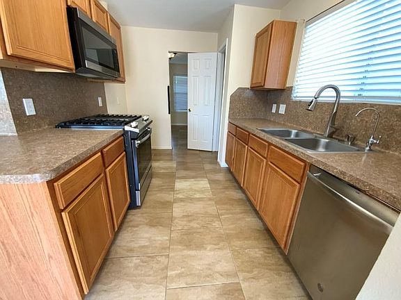 2nd image of 20626 Sycamore Crest Ln